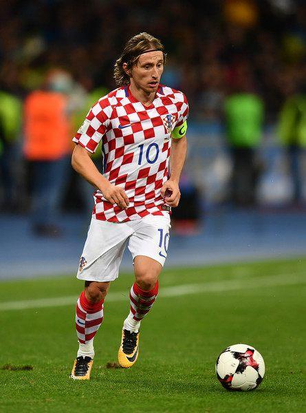 哈登在比赛中超越安东尼，进入NBA历史得分榜前十，成为首位2009届进入前十的球员，距30000分仍需1710分。