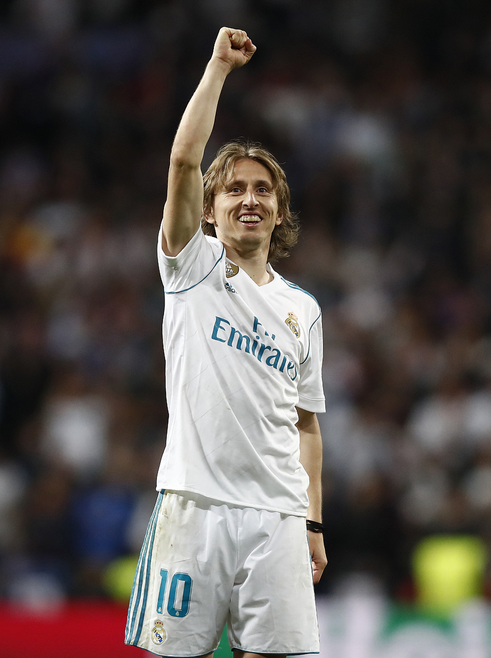 1-4惨败+2-3被翻！五星巴西跌下神坛？世界杯签运难救二流困境