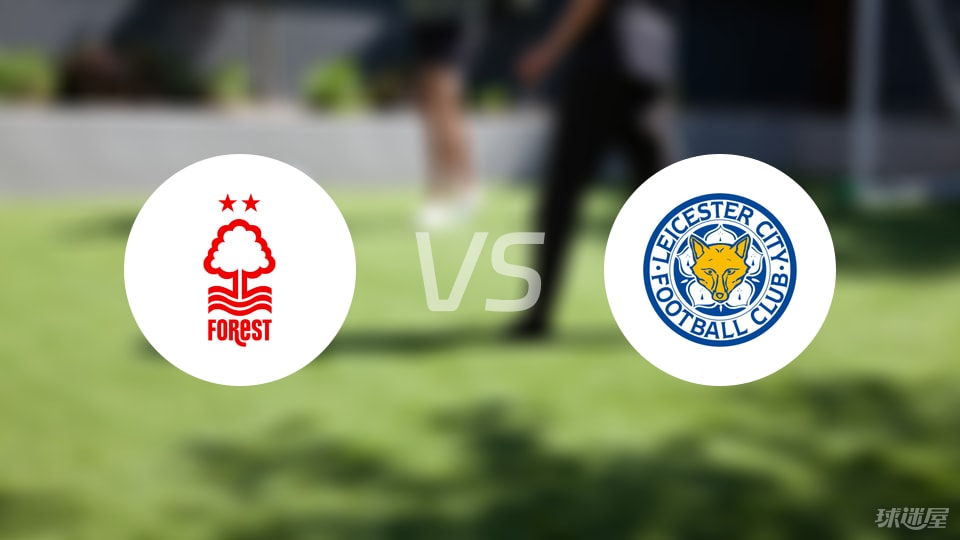 汪涵陪儿子参加马术比赛，嚼槟榔一脸享受，与老婆交替带娃引热议