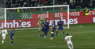 跟队：布伦特福德和桑德兰有意圣地亚哥，但球员想在米兰立足